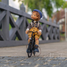 Load image into Gallery viewer, Theo, friendly little chap