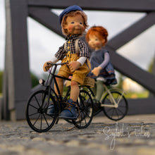 Load image into Gallery viewer, Theo, friendly little chap