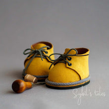 Load image into Gallery viewer, Eva-Lotta - OOAK Art Doll